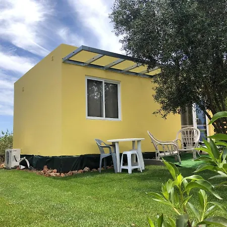 One Bedroom Bungalow With Shared Pool Enclosed Garden And Wifi At * Silves